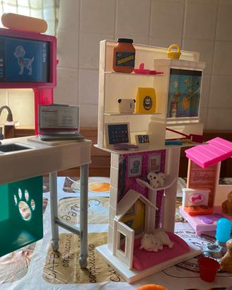 Barbie studio veterinario