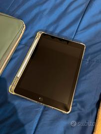 iPad 6a generazione 32GB + penna e accesori