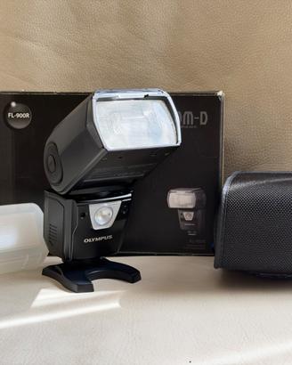 Olympus FL-900R - Flash + Flash FL-36R