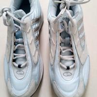 Scarpe Adidas misura 40 come nuove!