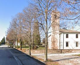 PALAZZINA CON NEGOZIO E TRE APPARTAMENTI