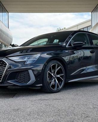 AUDI A3 SPB 35 TDI S tronic S line edition