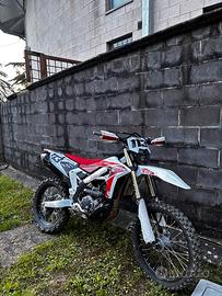 Fantic XEF 250 2025