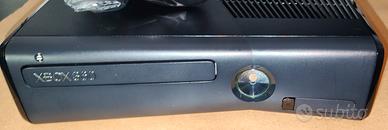 Xbox 360 slim 256gbHdd Abadavatar  ricondizionata