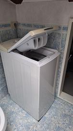 Lavatrice Whirpool carica dall'alto