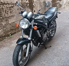 Suzuki GSF 400 Bandit (1992)22.000 km Iscritta Asi