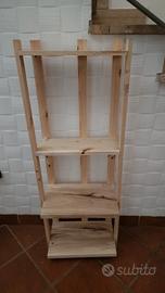 Scaffale in legno di pioppo e abete 