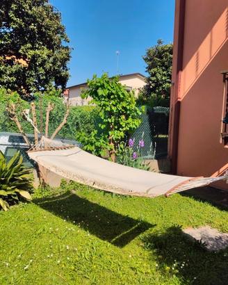 amaca colore beige  in robusto  cotone canapato