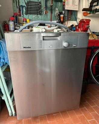 Lavastoviglie miele