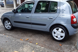 Renault Clio 1.5 dci 82cv 2004