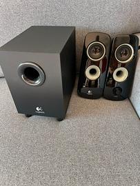 Woofer e casse acustiche Logitec per pc.