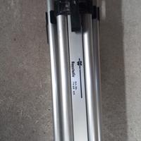 cavalletto professionale per livella