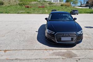 Audi a3 sportback 1600 tdi s tronic business