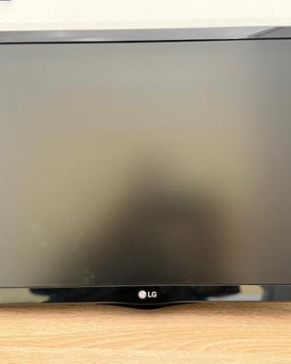 TV LG 22” Full HD IPS HDMI USB