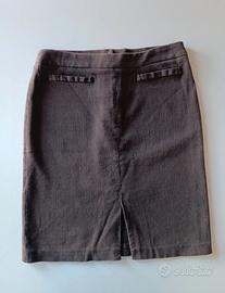 Gonna al ginocchio,in velluto marrone a coste