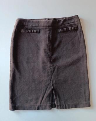 Gonna al ginocchio,in velluto marrone a coste