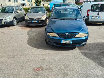 Lancia Y 1.2i cat Elefantino Blu