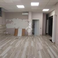 NEGOZIO A SARONNO