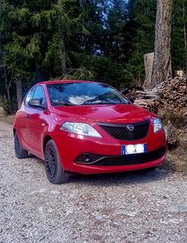 Lancia ypsilon 1.2 benzina elefantino blu