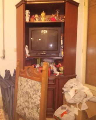 mobile angolare tv