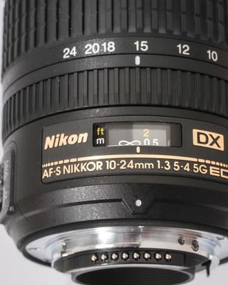 Nikon 10-24 f 1.35-45 G