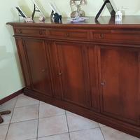mobili arte povera credenza vetrina  tavolo sedie 