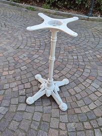 Basi in ghisa per tavolino bistrot