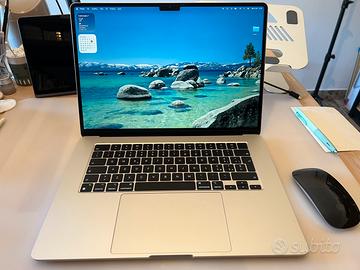 MacBook Air M2 15,3” 8Gb + Magic Mouse nero