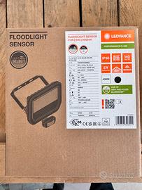 Faro LED 41W con sensore movimento Ledvance NUOVO
