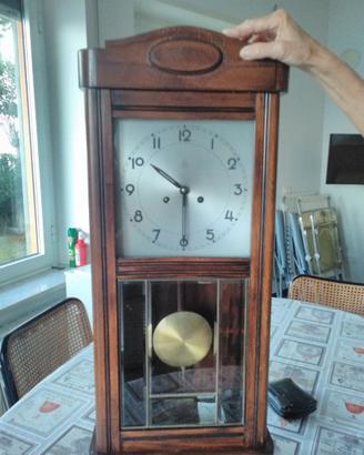 OROLOGIO A PENDOLO " JUNGHANS ", TEDESCO
