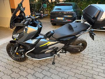 HONDA X-ADV 750
