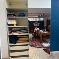 Mobile ikea specchio ante scorrevoli