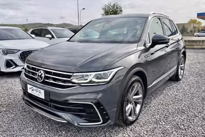 VOLKSWAGEN Tiguan 2.0TDI R-LINE FULL LED NAVI AID