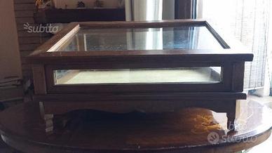 Teca in legno e vetro