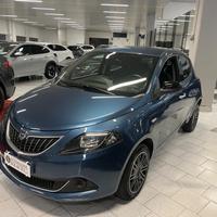 Lancia Ypsilon 1.0 FireFly 5 porte S&S Hybrid Silv