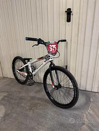 Bmx Cruiser Chase  edge