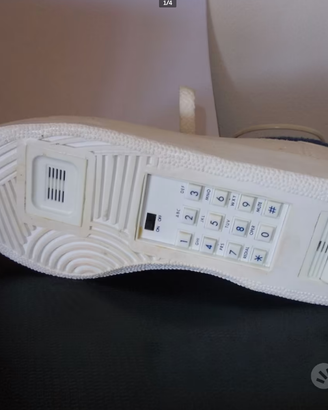 Scarpa tennis Telefono, gadget anni 80