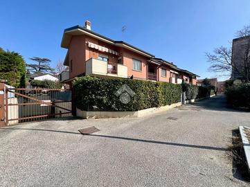 4 LOCALI A RIVOLI