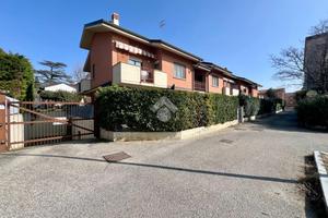 4 LOCALI A RIVOLI