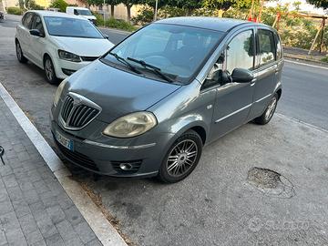 Lancia musa 1.6 multijet 2011