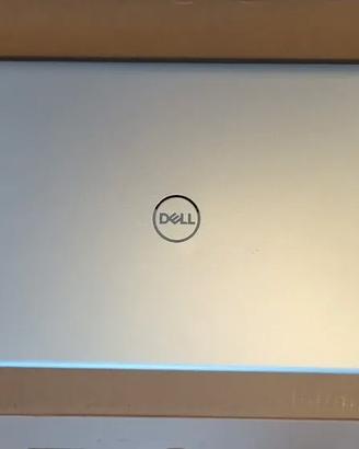 Dell Inspiron 5515 Ryzen 7 5700U – 16GB RAM, Ottim