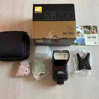 Flash Nikon SB-700
