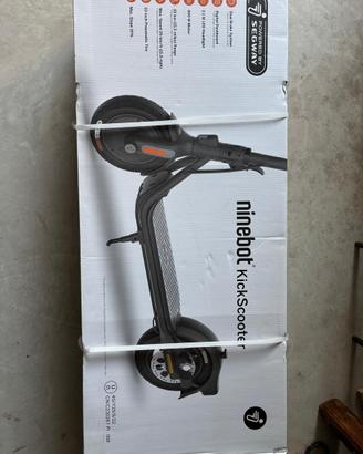 monopattino elettrico Ninebot F25I NUOVO