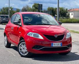 Lancia Ypsilon 1.2 69 CV 5 porte Silver