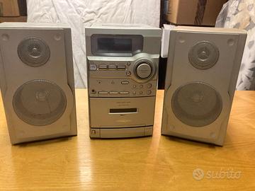 RADIO CASSETTE CD IRRADIO CON DUE ALTOPARLANTI