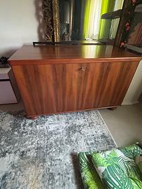 Cassapanca artigianale