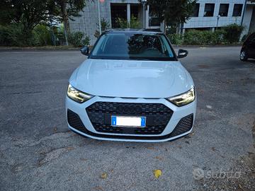 Audi A1 Sportback 25 TFSI Identity Black