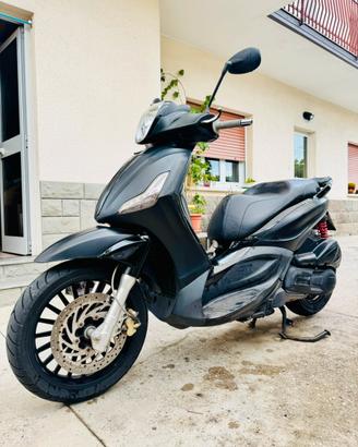 Piaggio Beverly 300