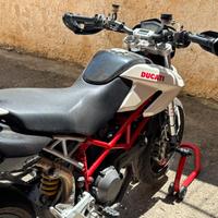 Moto Hypermotard
