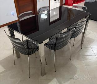 Tavolo e sedie calligaris